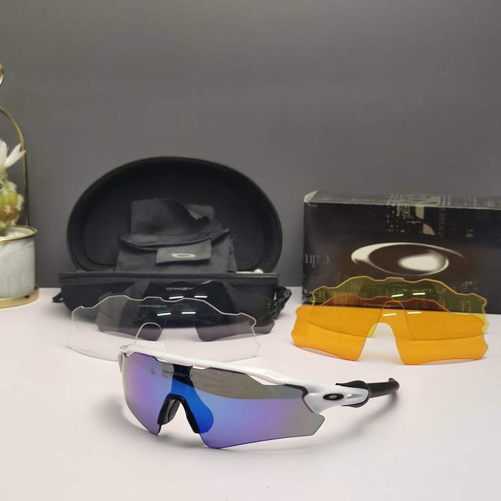 Picture of Oakley Sunglasses _SKUfw66124520fw